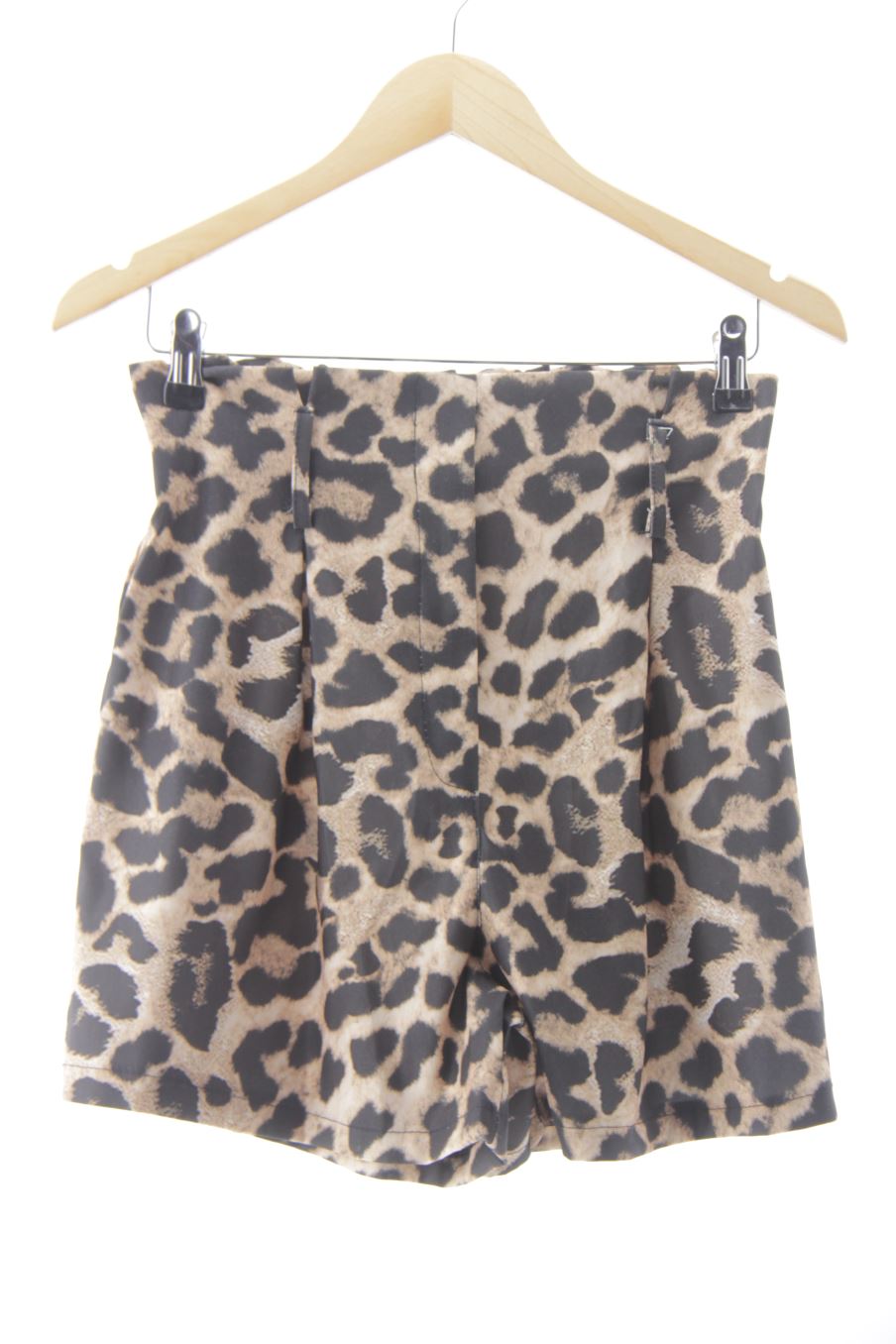 Shorts New collection de la taille M, de couleur animal print