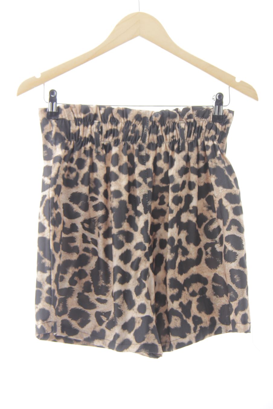Shorts New collection de la taille M, de couleur animal print