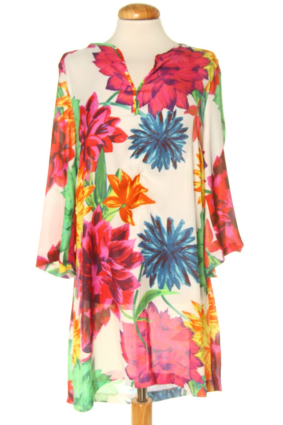 Robe casual Zara de la taille M, de couleur fleurs