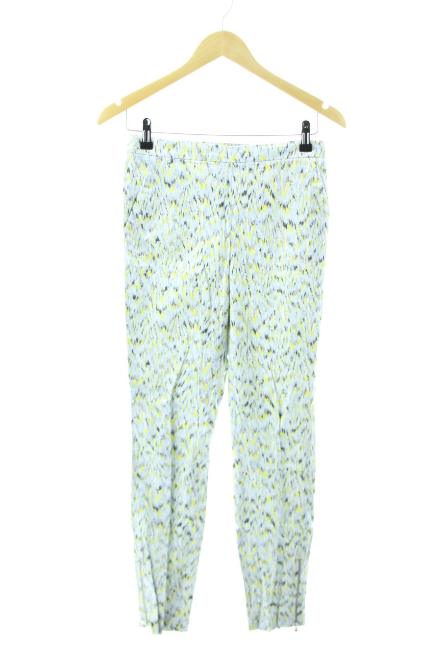 Pantalon Zara de la taille S, de couleur imprimés