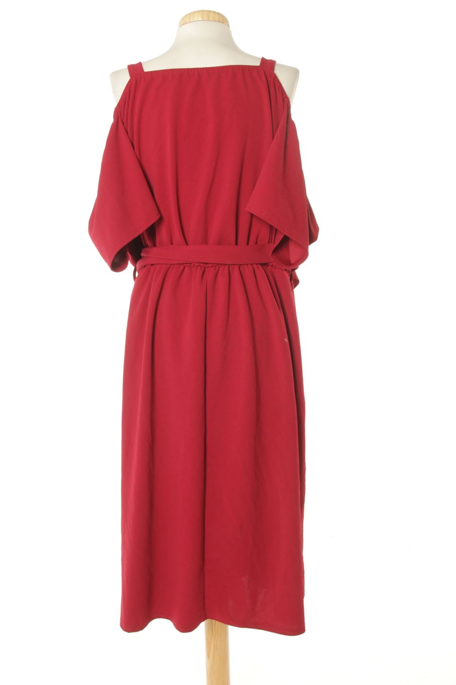 Robe casual Boohoo de la taille 52, de couleur rouge