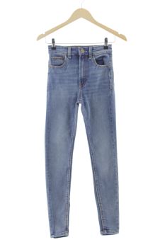 Jeans 32 Stradivarius, photo 1 sur 2