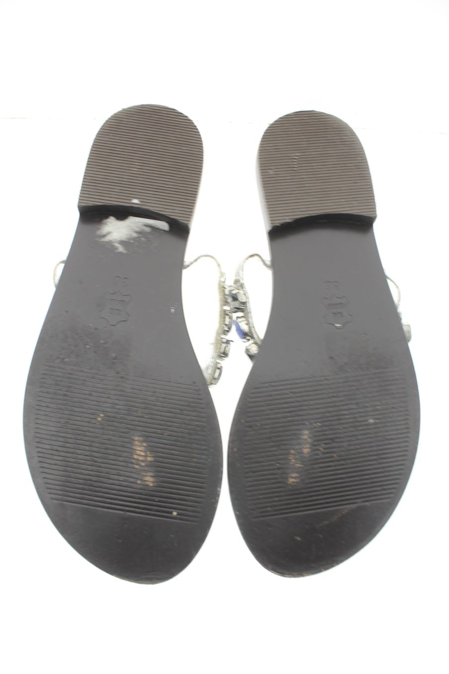 Sandalias planas de Gloria Ortiz de la talla 36, de color plateado de