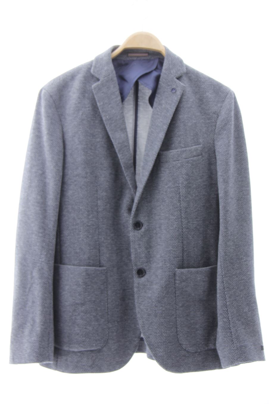 Americana de Celio de la talla M
