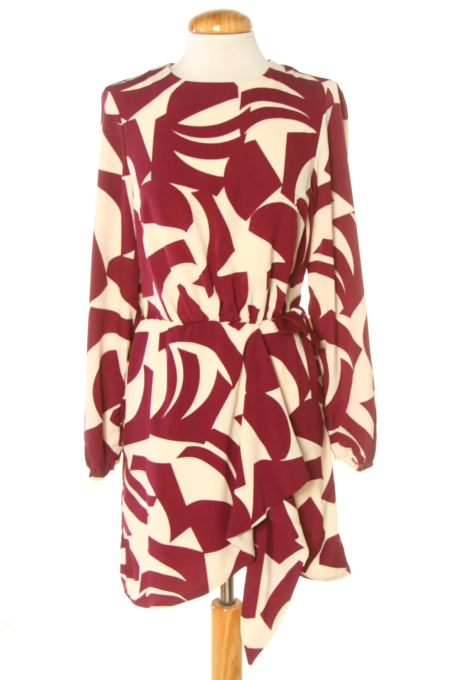 Robe de jour Mango de la taille XS, de couleur imprimés