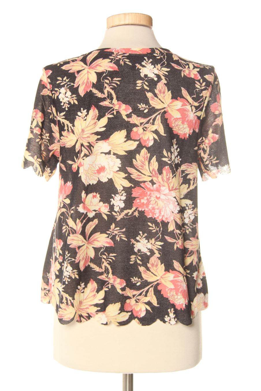 T-shirt Topshop de la taille 36, de couleur fleurs
