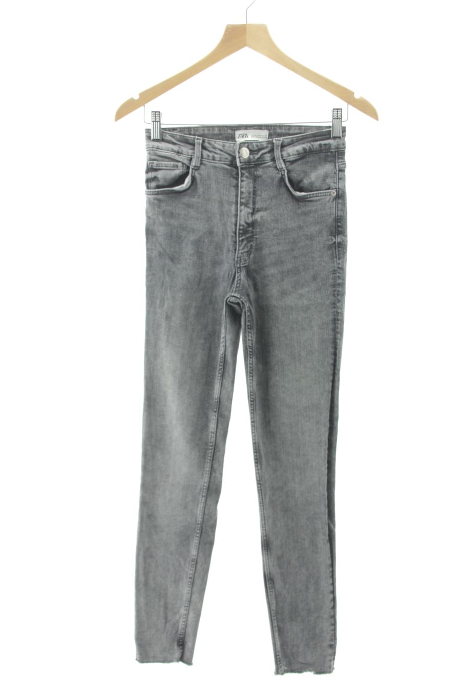 Jeans de Zara de la talla 38, de color grigio