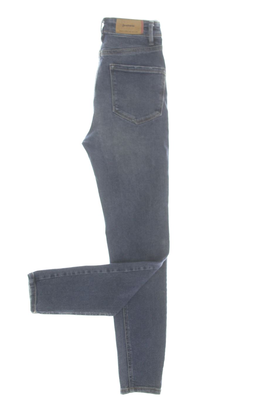Jeans Stradivarius de la taille 36, de couleur bleu de denim