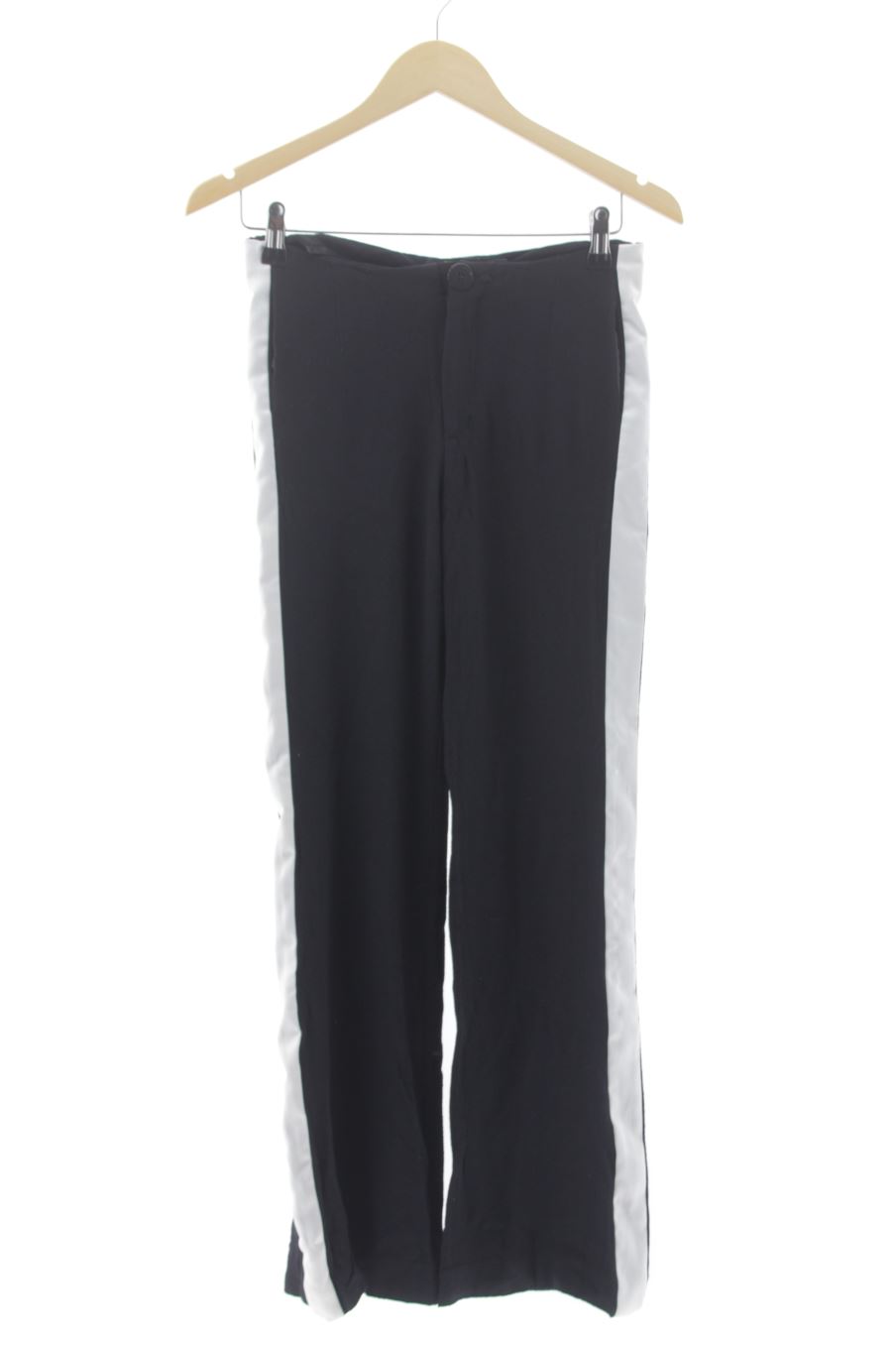 Pantalón de Ayres de la talla 38, de color negro