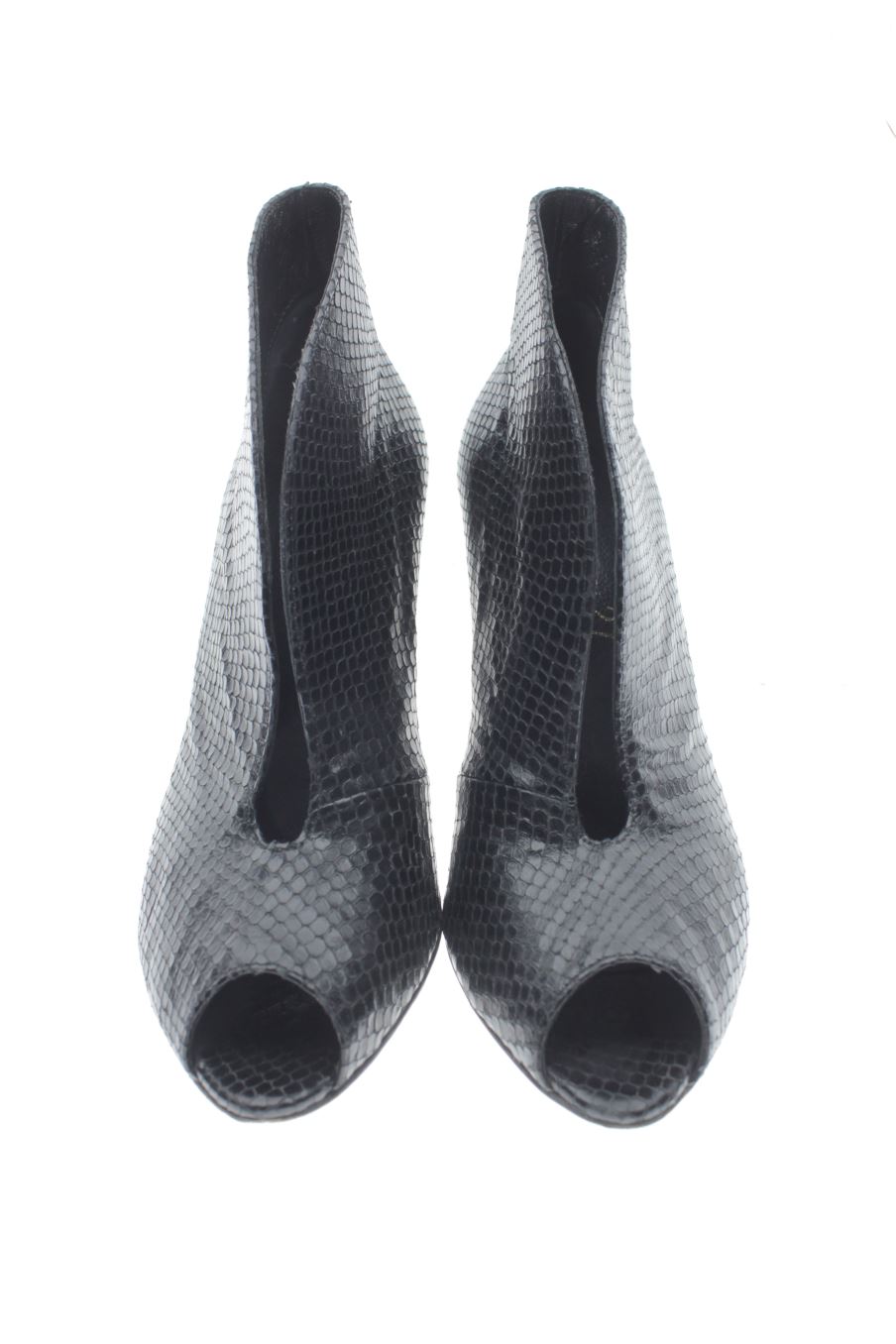 Botines de Thierry21 de la talla 38, de color negro de