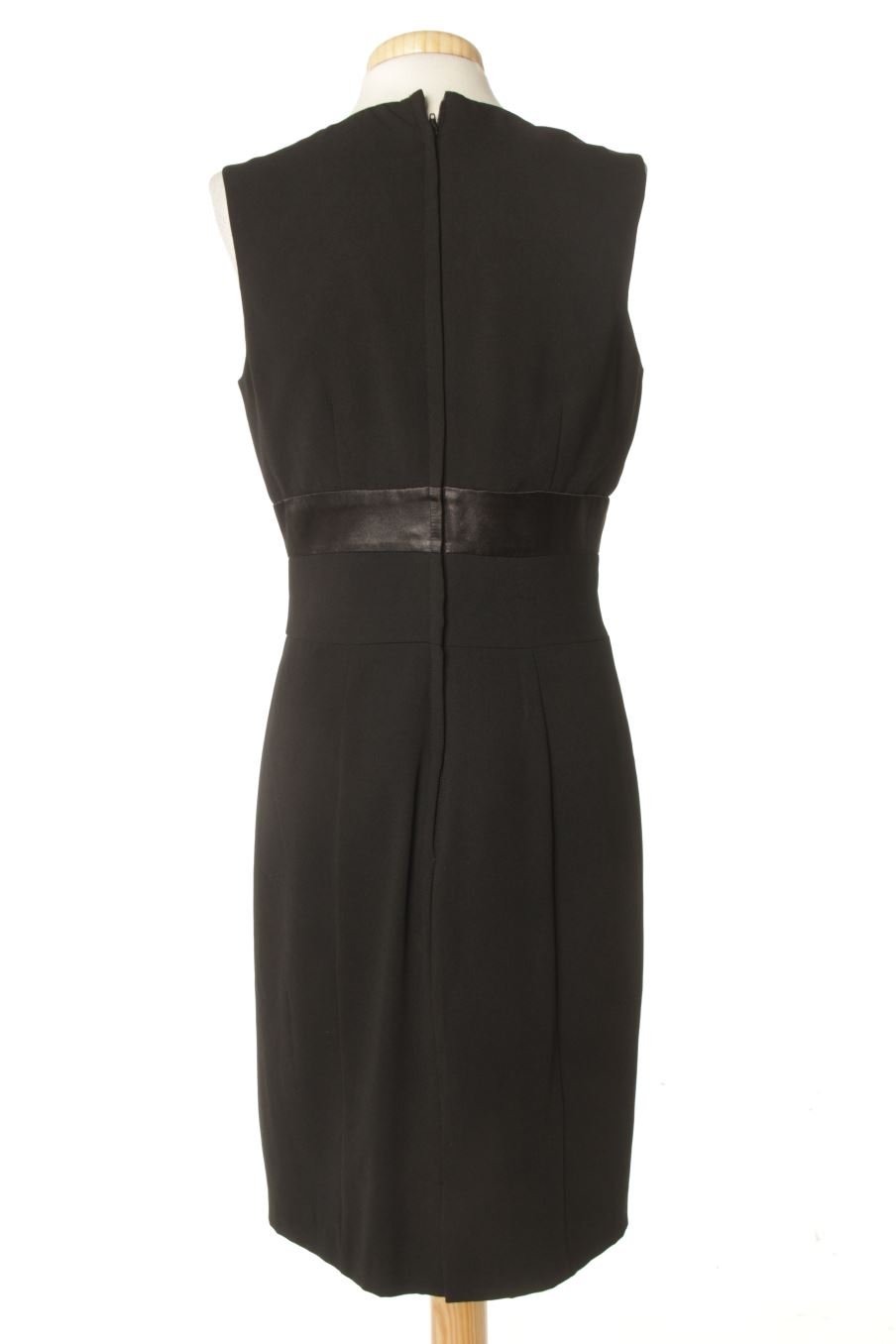 Robe casual H&M de la taille 38, de couleur noir