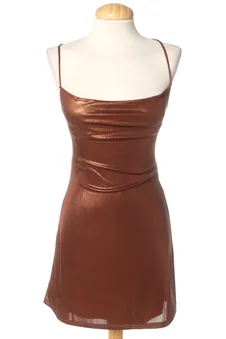 Robe XS Bershka, photo 1 sur 2