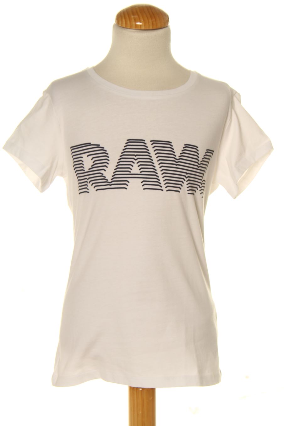 T-shirt RAW de la taille 14 ans avec une étiquette