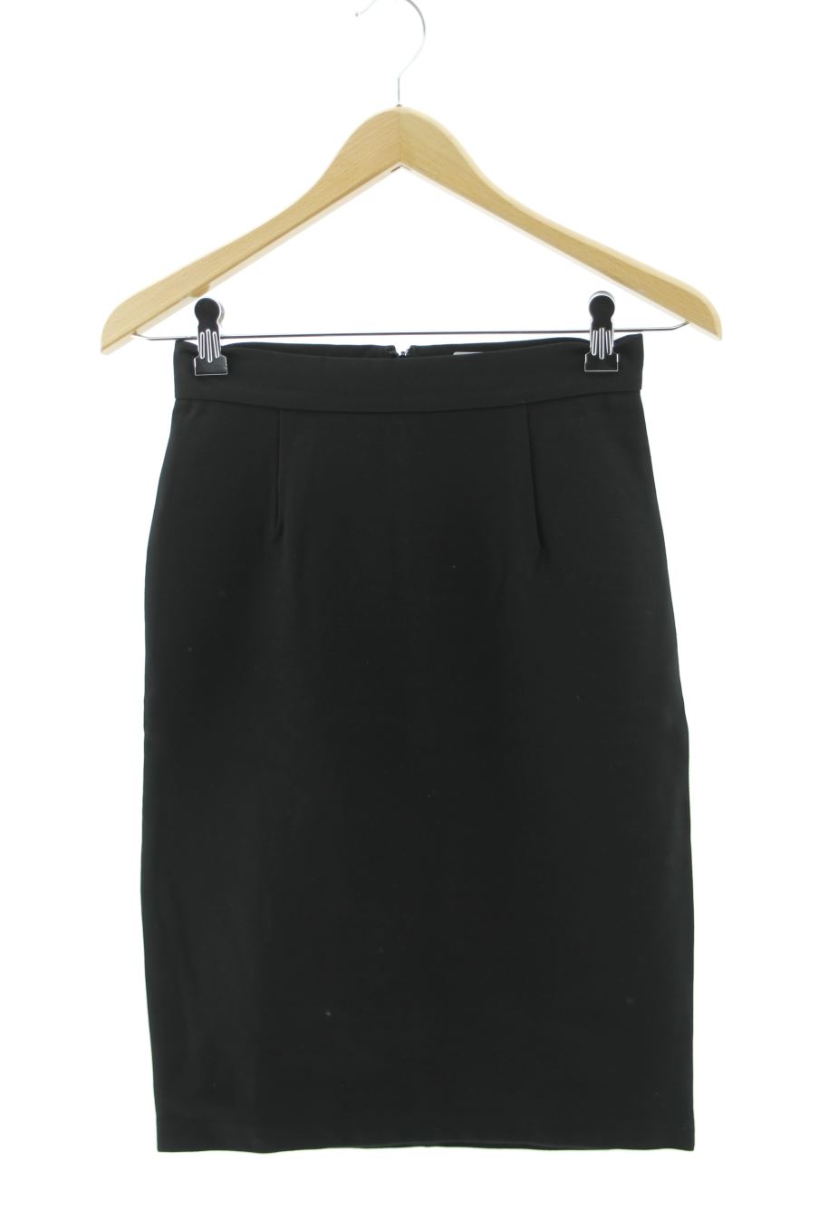 Jupe Monoprix de la taille 36, de couleur noir