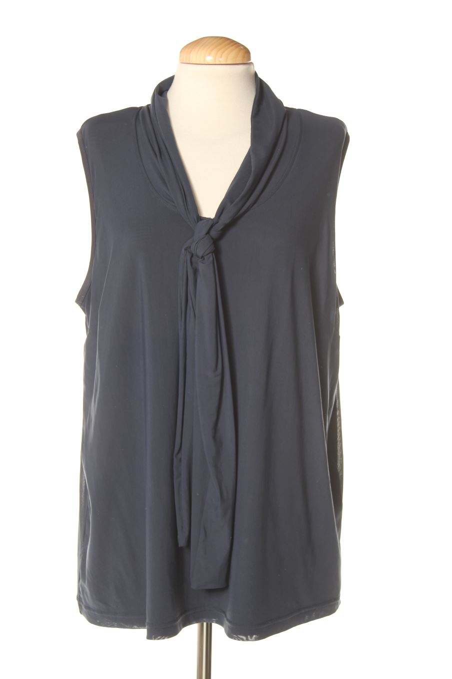 Top de Bonprix collection de la talla 46, de color azul marino