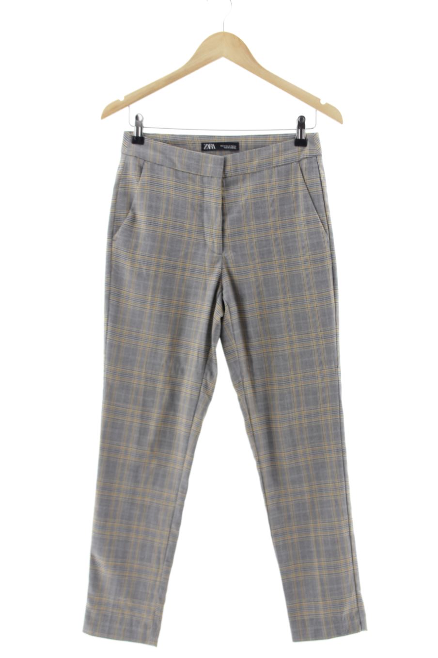 Pantalón de Zara de la talla XS, de color cuadros