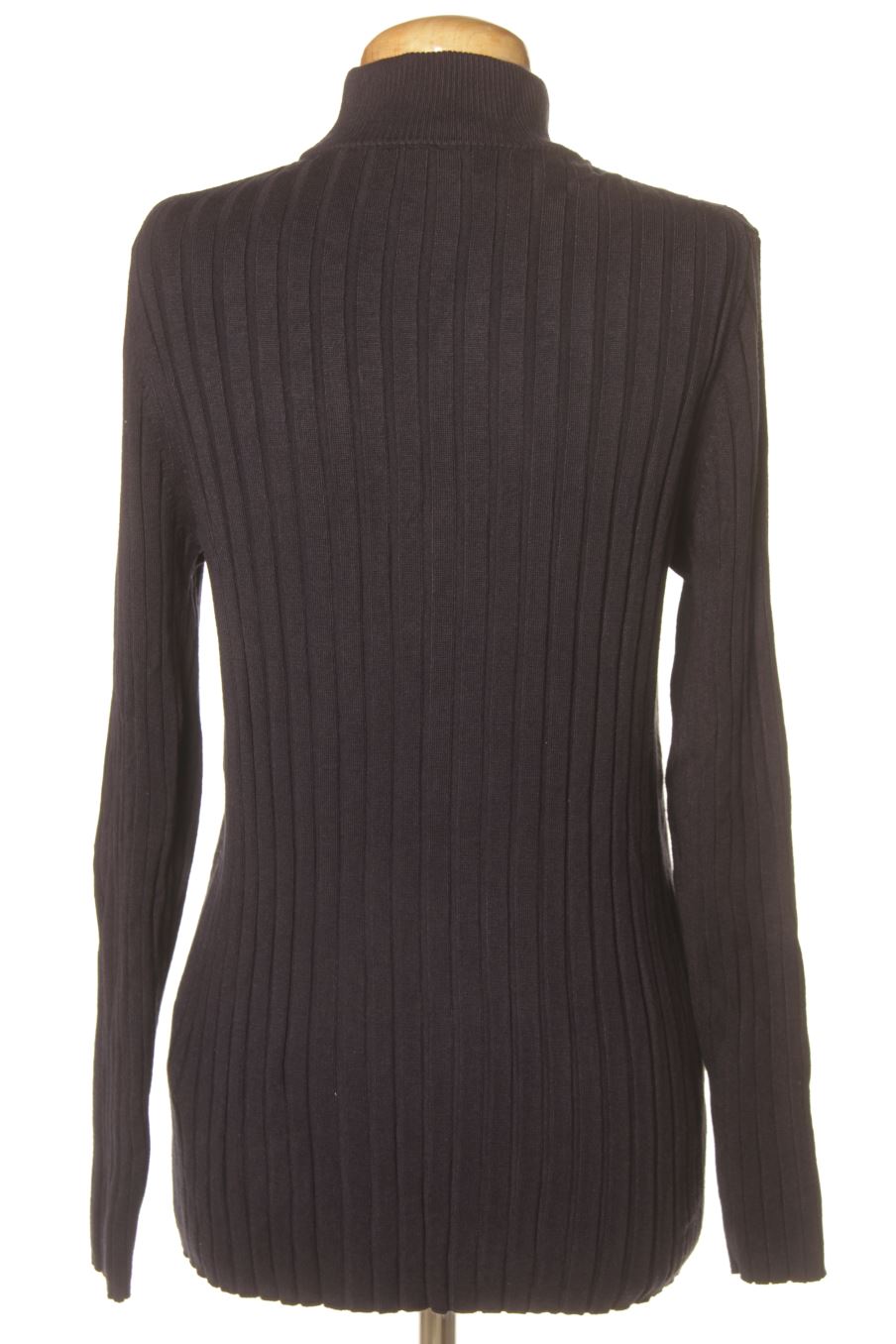 Pull C&A de la taille M, de couleur bleu marine