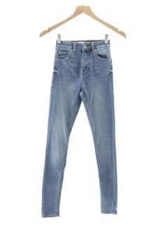 Jeans 32 Bershka, photo 1 sur 2
