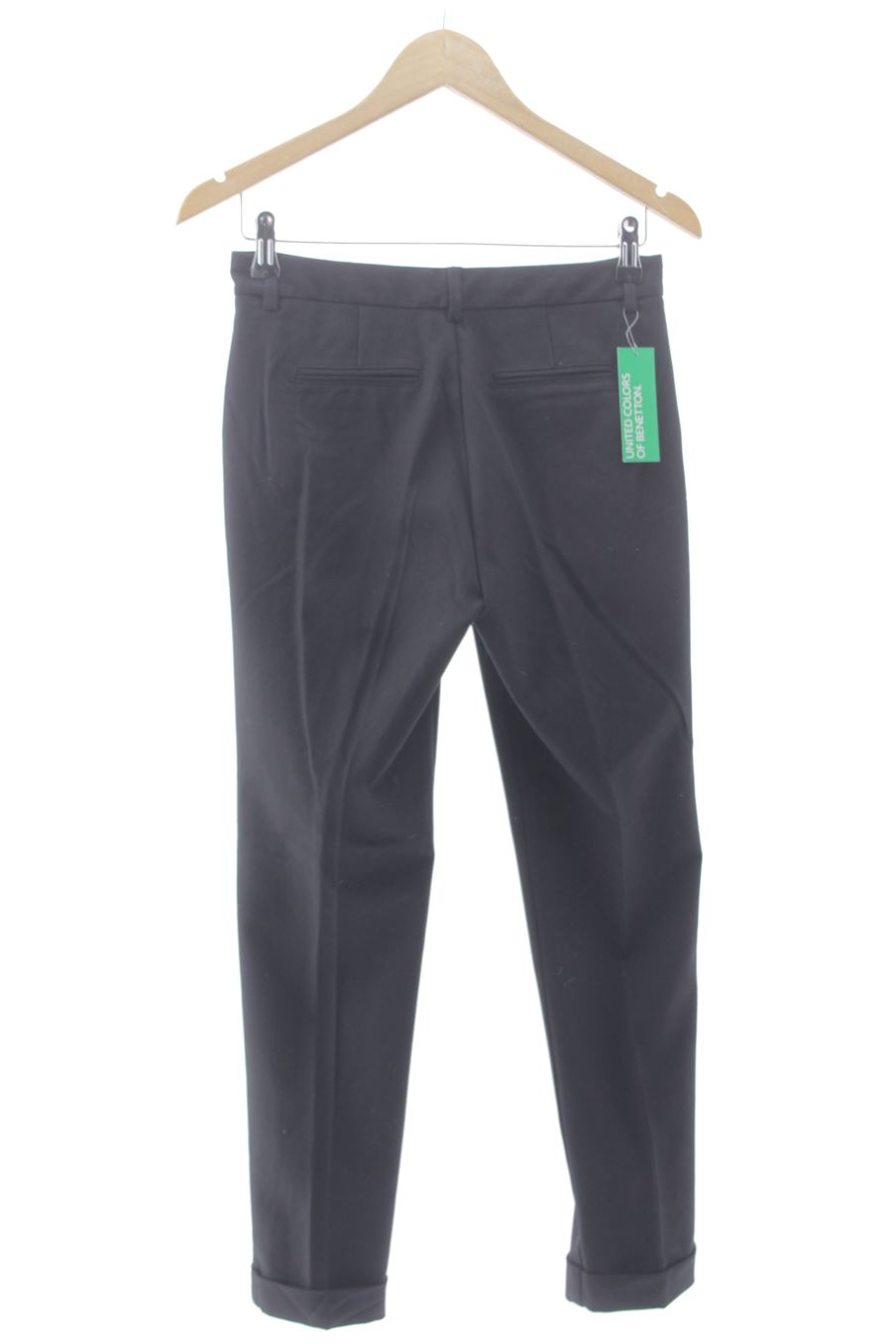 Pantalon Benetton de la taille 38, de couleur noir