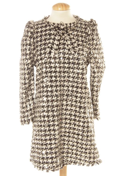Aufwändiges Kleid