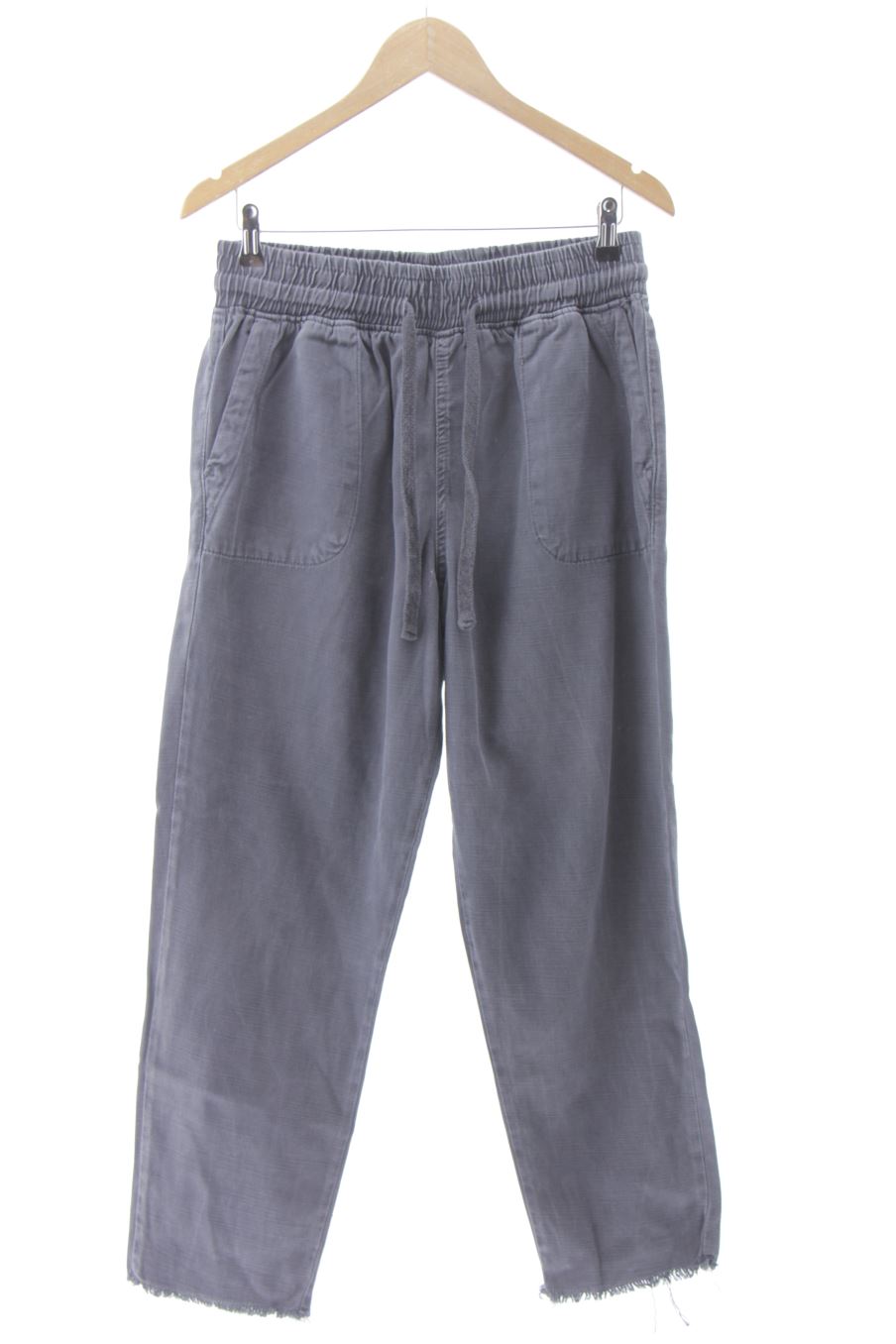 Vaquero de Zara de la talla M, de color gris de ropa vaquera