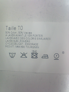 T-shirt Monoprix de la taille XS, de couleur fleurs