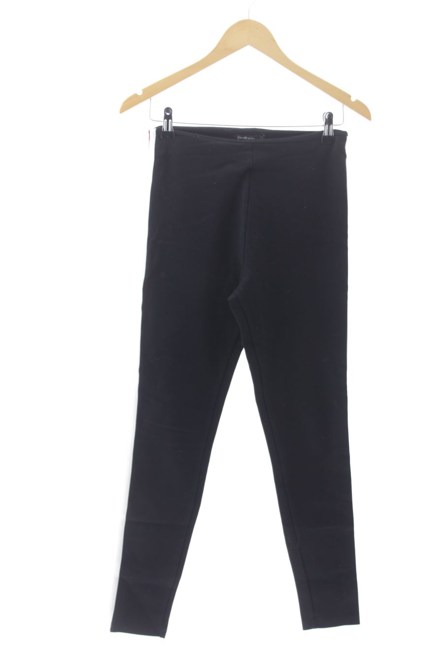 Leggings de Stradivarius de la talla 38, de color nero