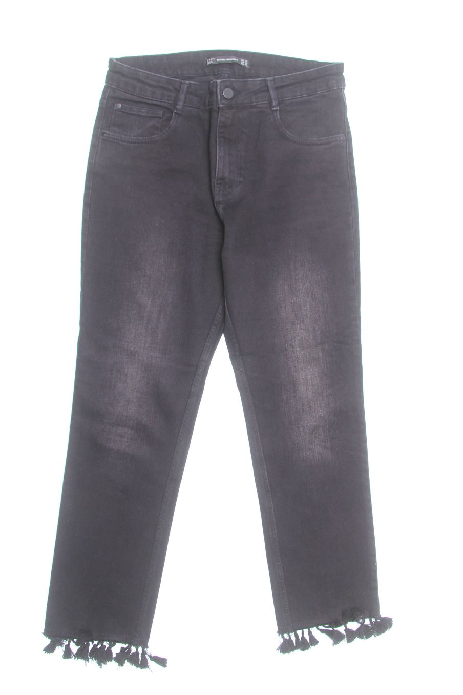 Vaqueros de Trf (ZARA) de la talla 36, de color negro