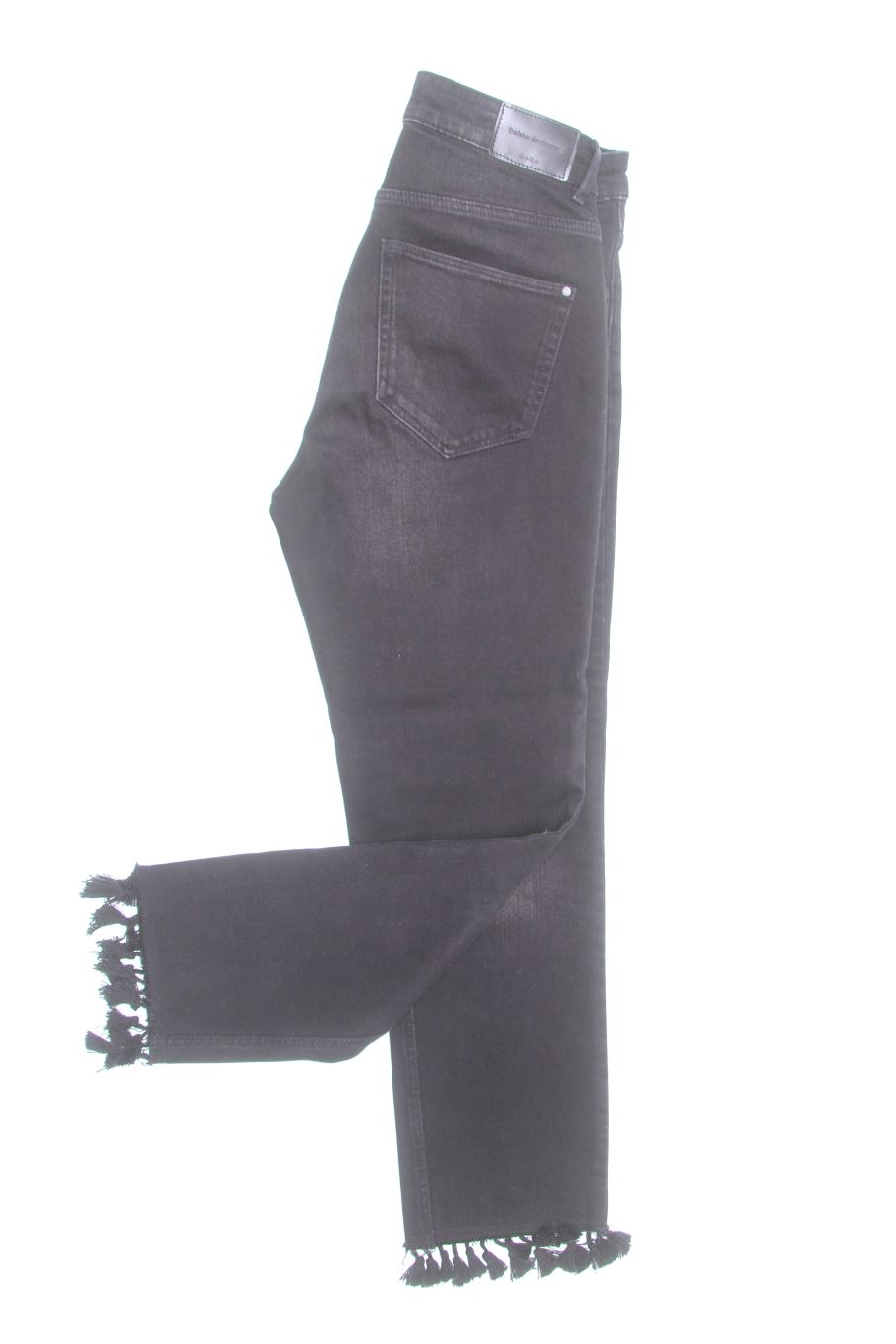 Vaqueros de Trf (ZARA) de la talla 36, de color negro