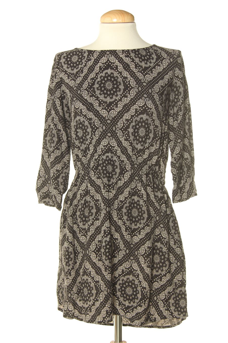 Robe casual H&M de la taille M, de couleur imprimés