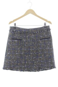 Aufwändiger Rock L Surkana