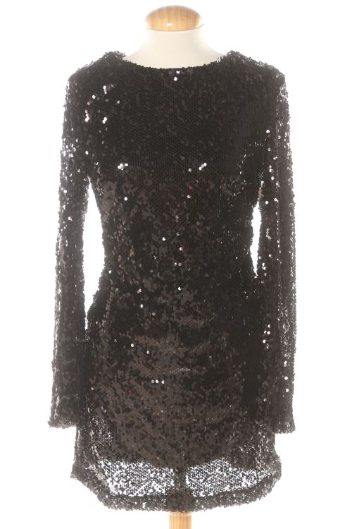 Aufwändiges Kleid