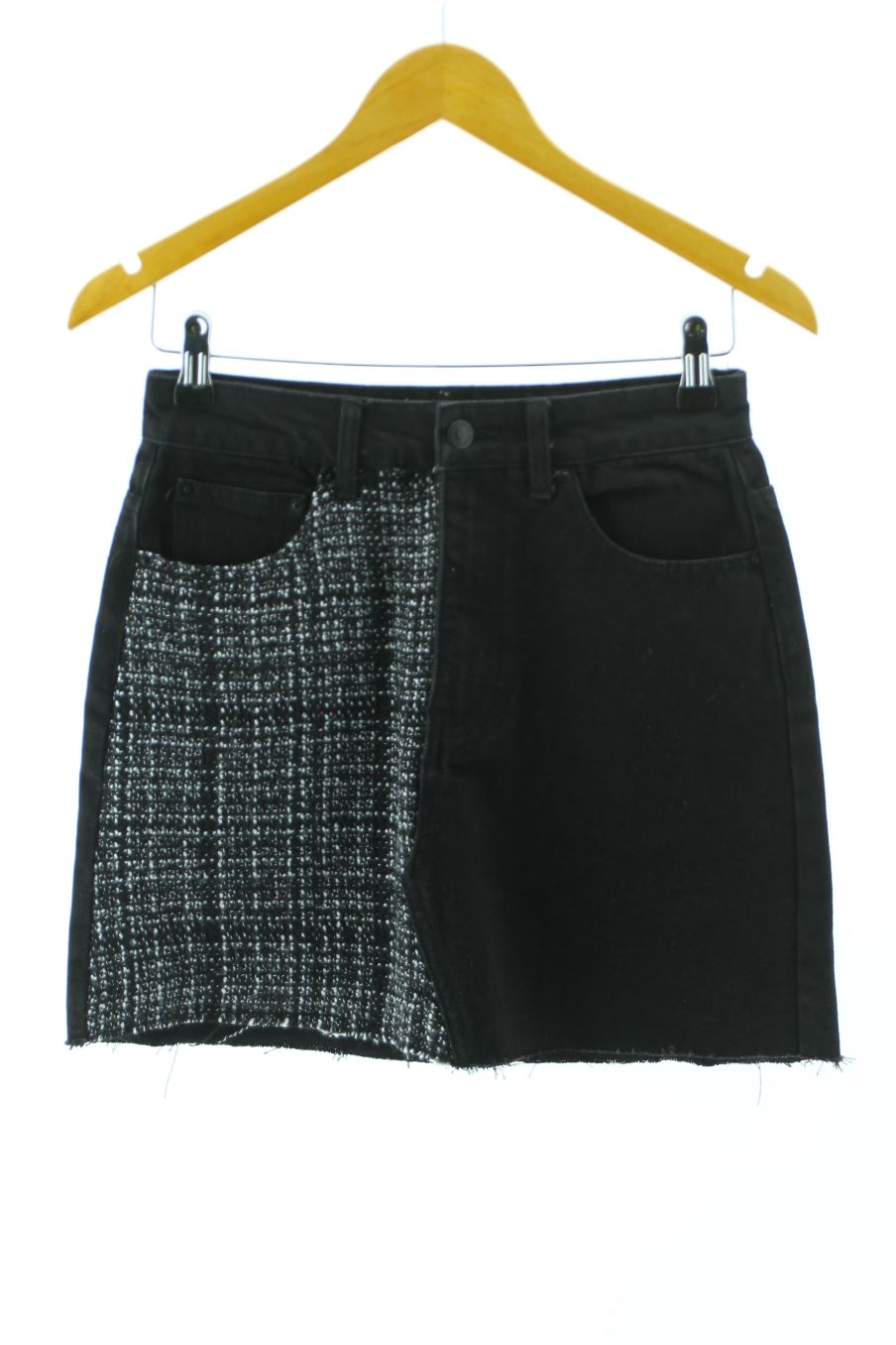 Jupe Bershka de la taille 36, de couleur noir de denim