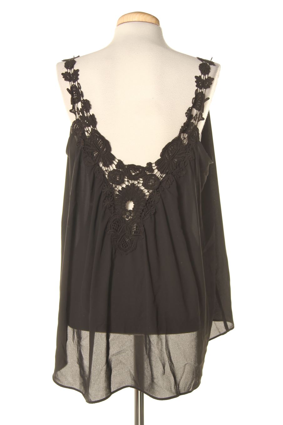 Top de Zara de la talla M, de color negro