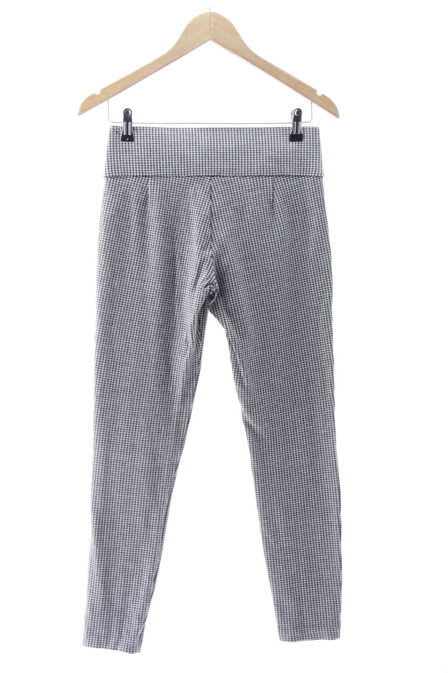 Pantalon Zara de la taille M, de couleur carreaux