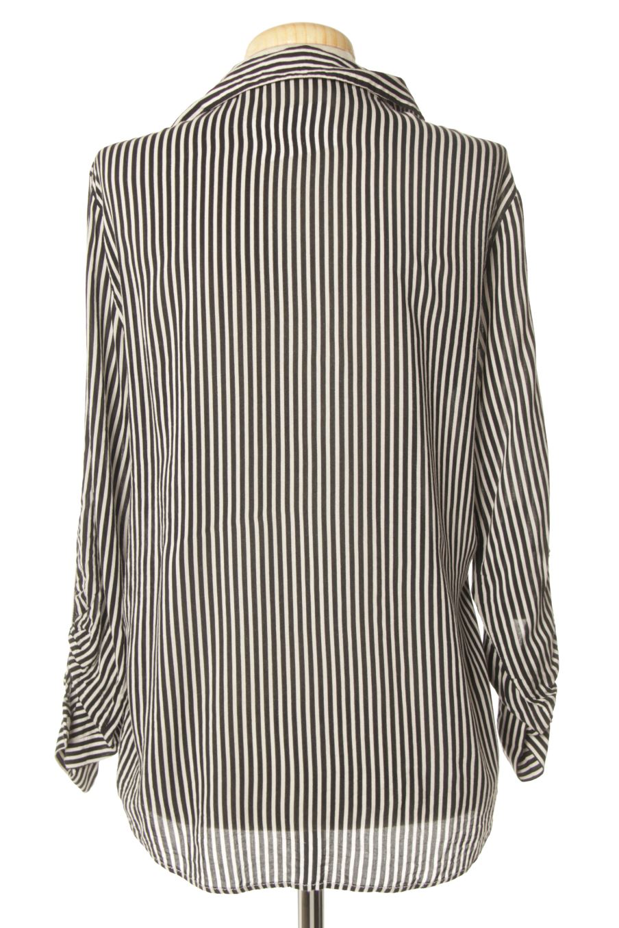 Chemise Zara de la taille M, de couleur rayures