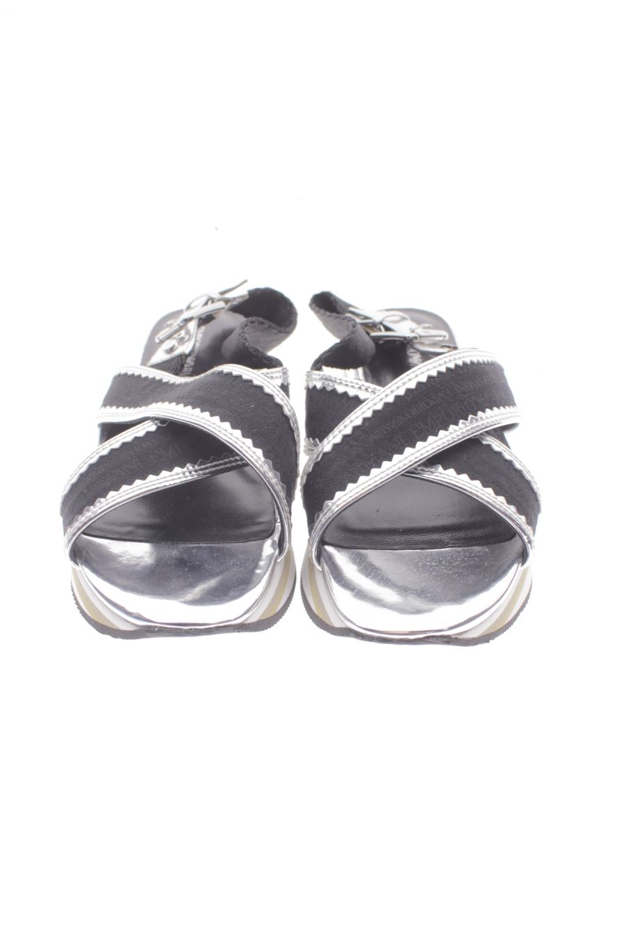 Sandalias planas de Emporio Armani de la talla 36, de color plateado de