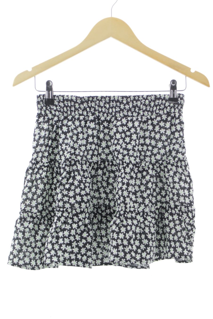 Falda de Clockhouse (C&A) de la talla 34, de color flores