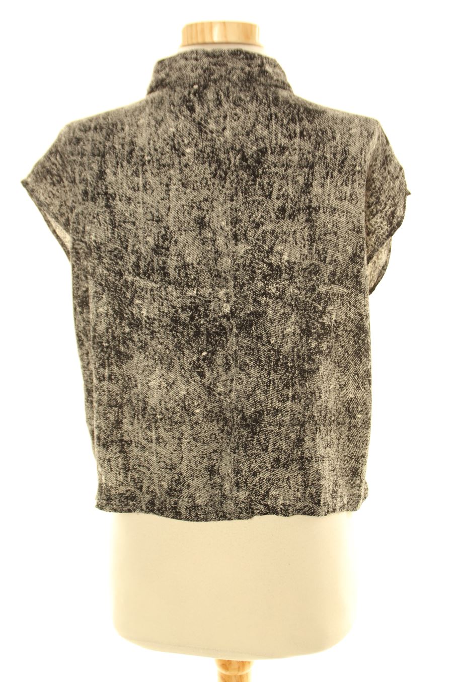 Camisa sin mangas de Nümph de la talla 34, de color negro