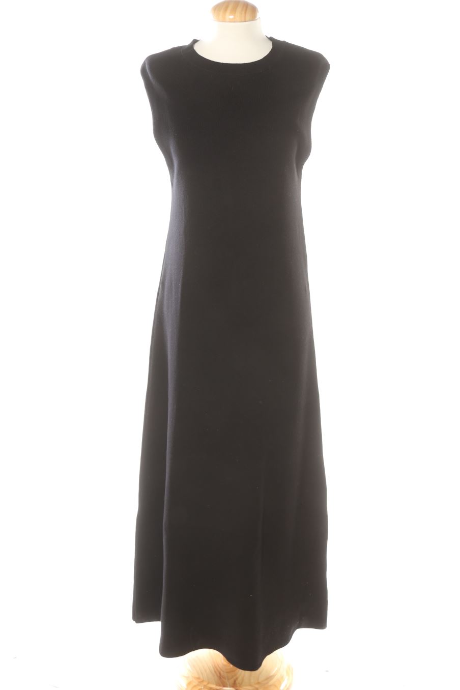Robe casual Zara de la taille M, de couleur noir