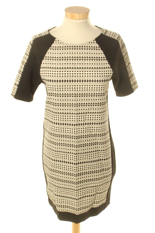 Einfaches Kleid