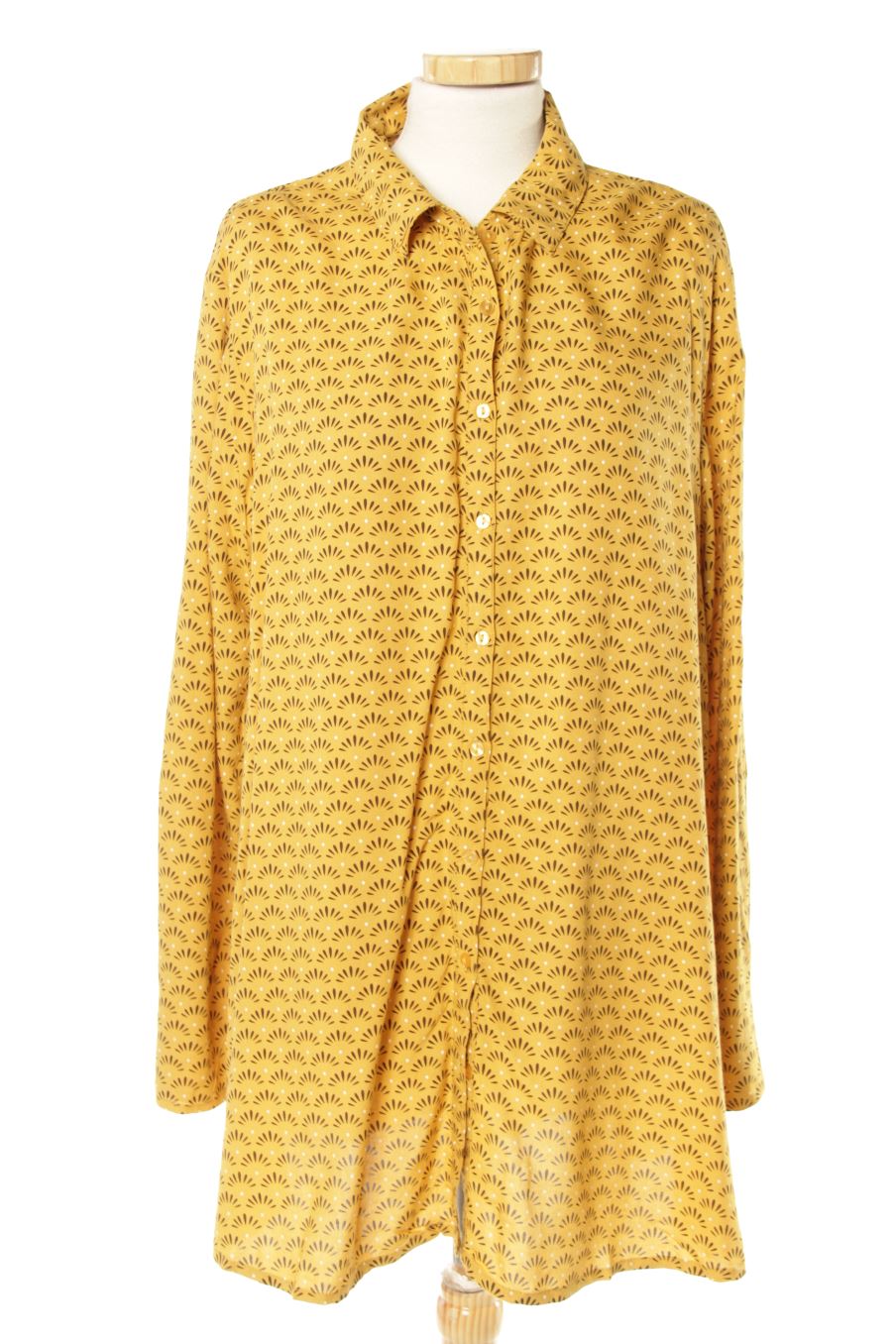 Camisa de BLANCHEPORTE de la talla 46, de color estampado