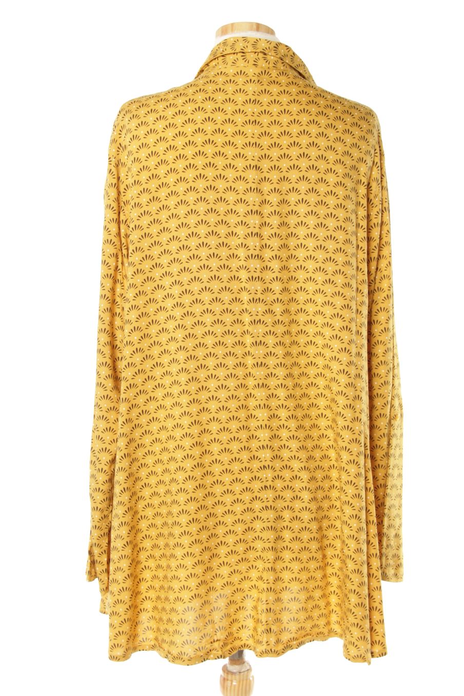 Camisa de BLANCHEPORTE de la talla 46, de color estampado