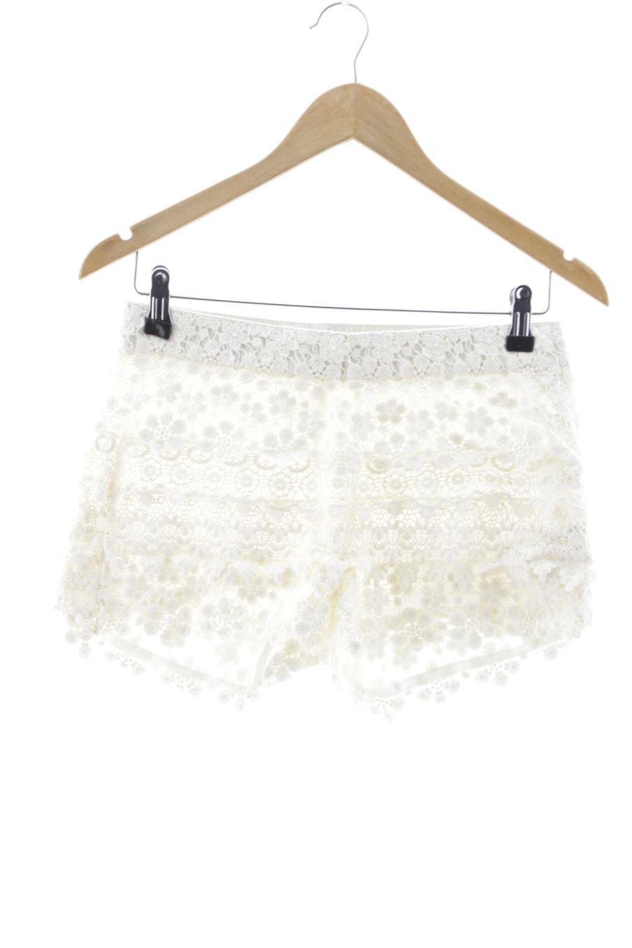 Shorts Stradivarius de la taille S, de couleur blanc