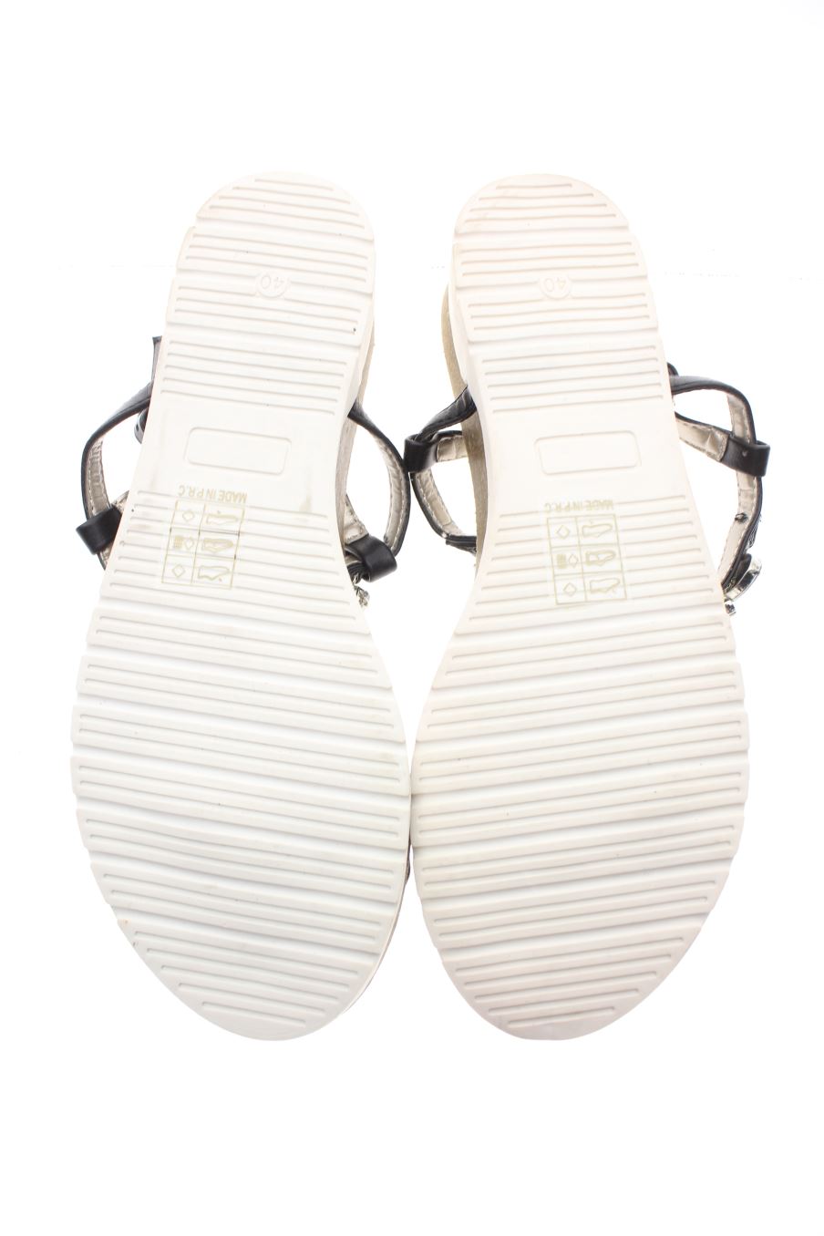 Sandalias planas de Kylie Crazy de la talla 40, de color negro de