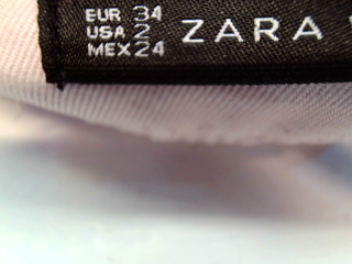 Vaqueros de Zara de la talla 34, de color rosa de ropa vaquera