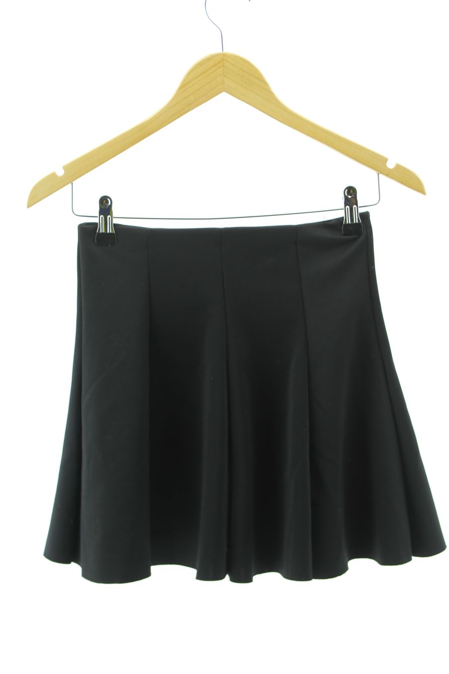 Jupe Bershka de la taille S, de couleur noir