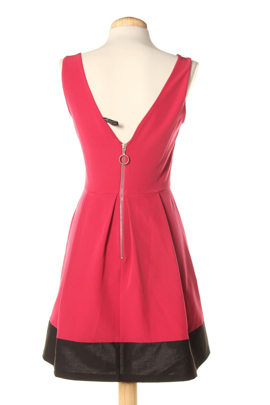 Einfaches Kleid von Stradivarius Größe M, Farbe Rosa, für