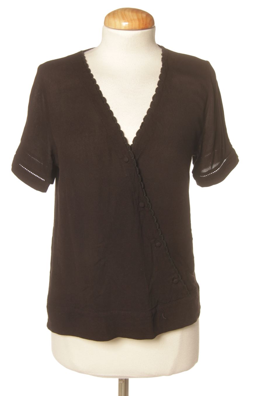 Blusa de manga corta de DDP de la talla S, de color negro