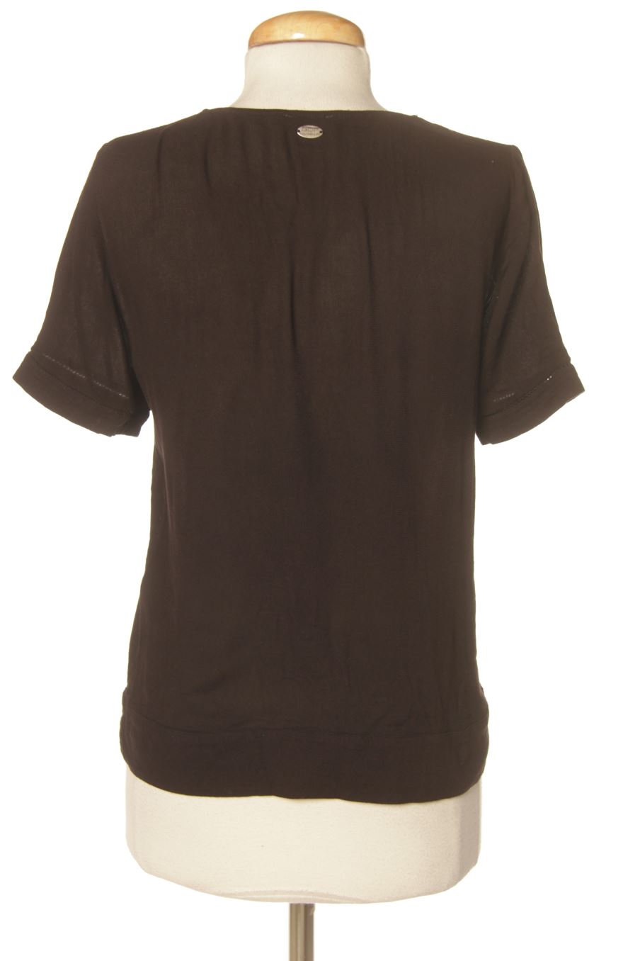 Blusa de manga corta de DDP de la talla S, de color negro